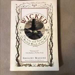 Wicked Paperback by Gregory Maguire (1995)
